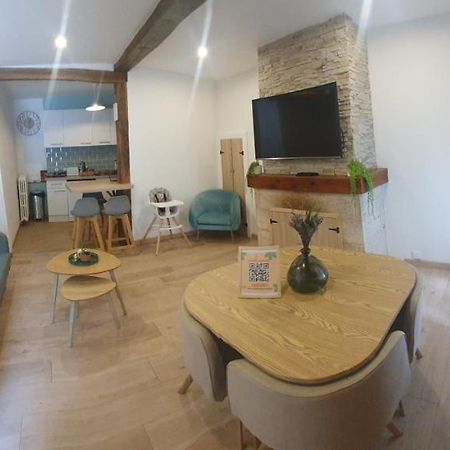 Maison De Rue: Auch Zewnętrze zdjęcie